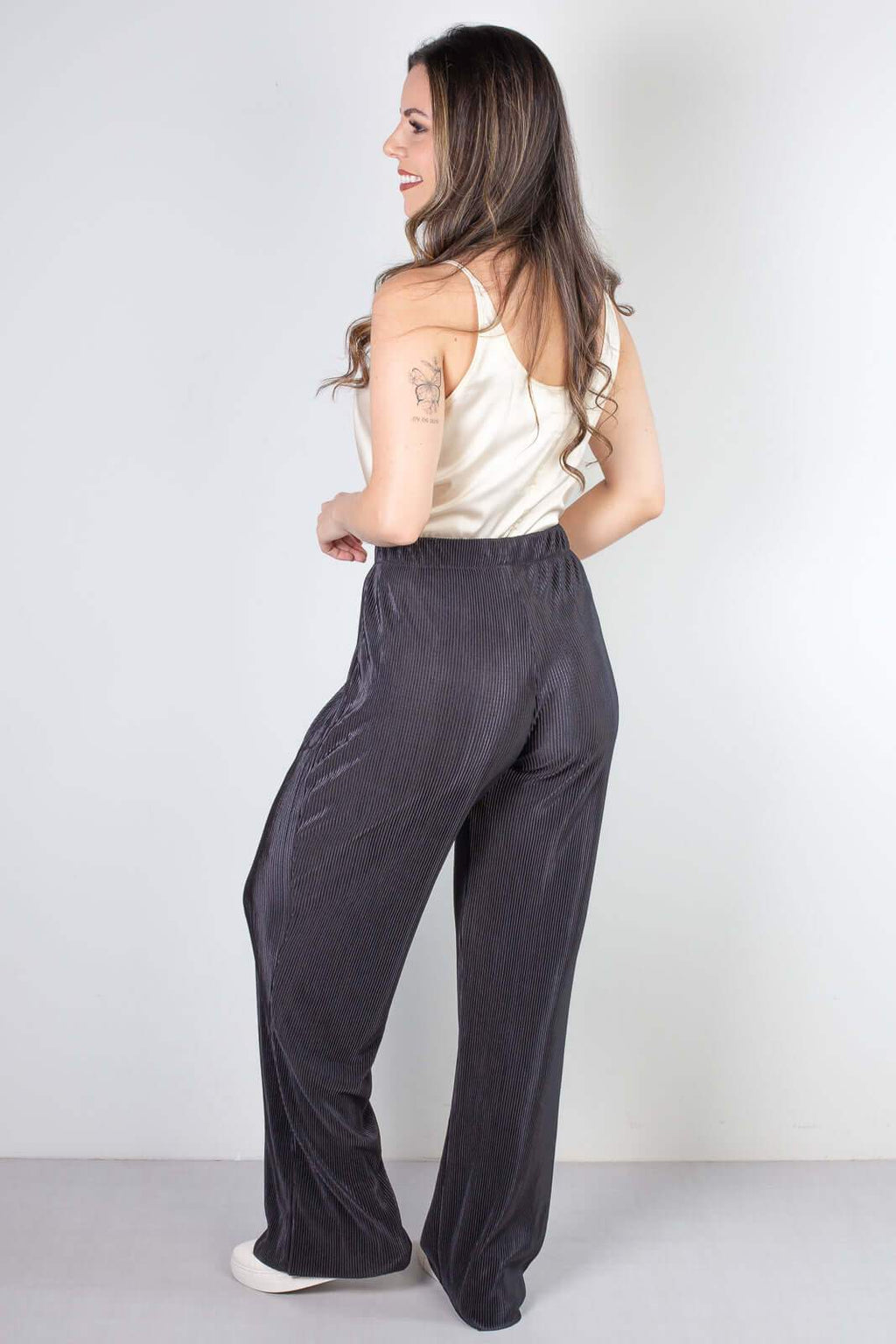 Calça feminina pantalona plissada 51074 - Enluaze