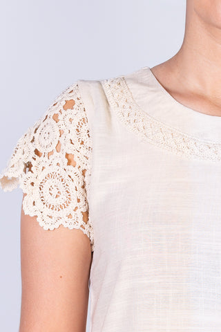 Blusa manga curta feminina detalhe crochê 51607