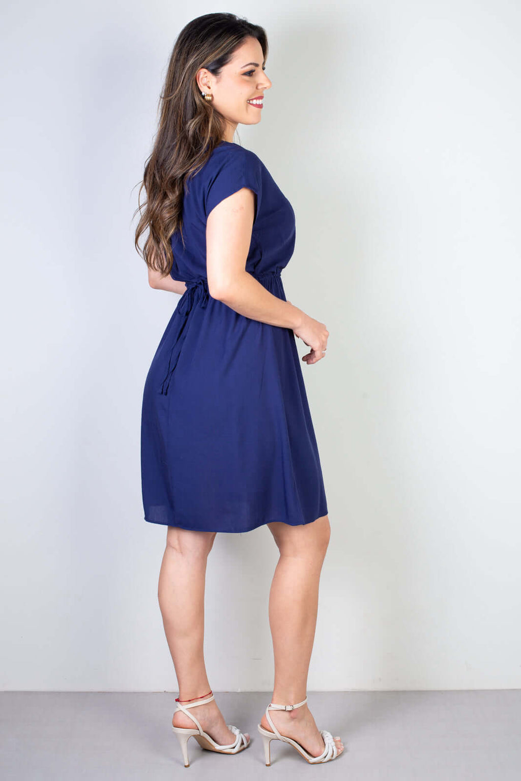 Vestido curto feminino com elástico 51156 - Enluaze