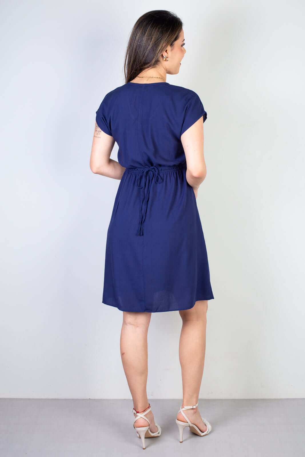 Vestido curto feminino com elástico 51156 - Enluaze