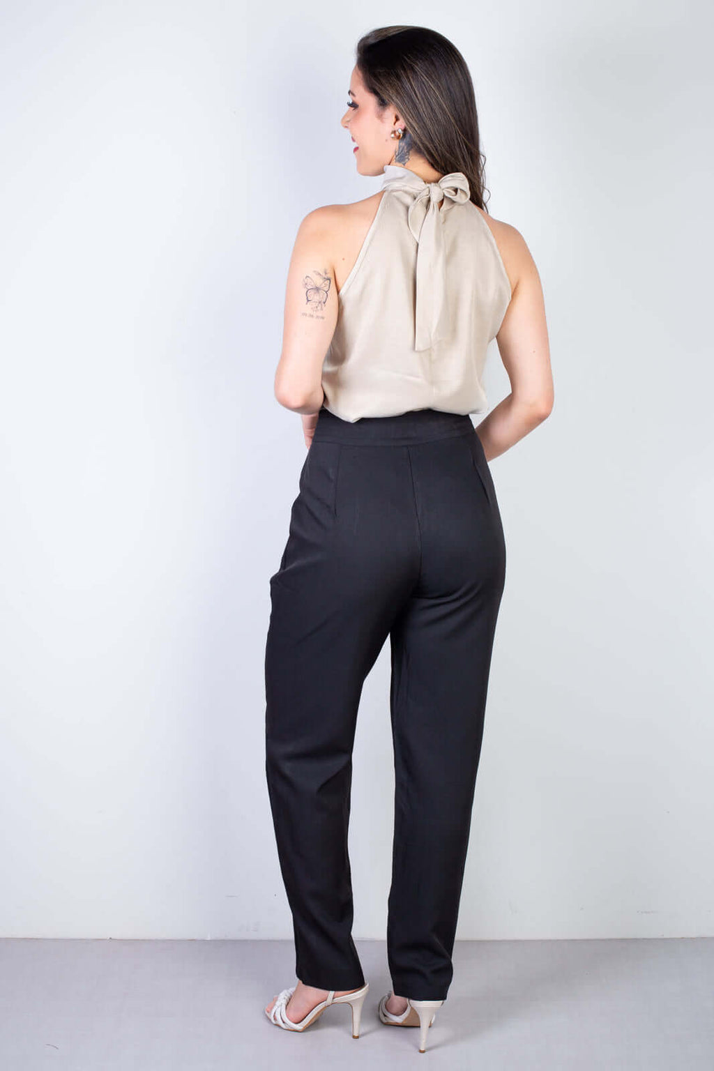 Blusa feminina gola alta decote halter neck 51255 - Enluaze