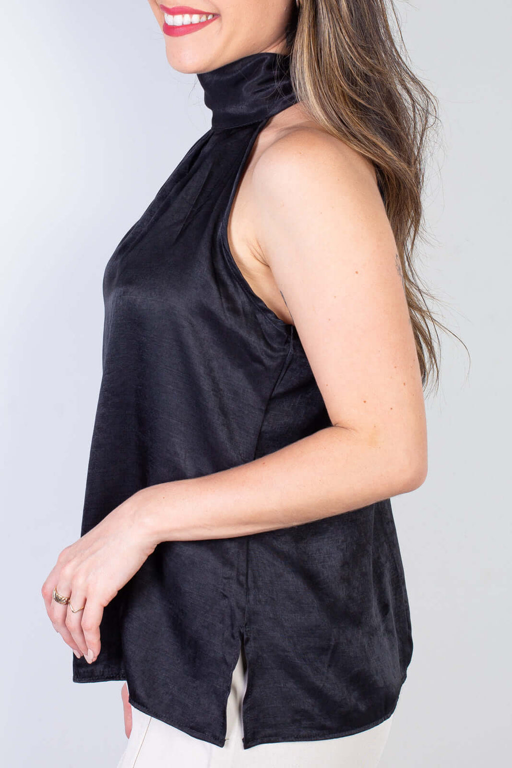 Blusa feminina gola alta decote halter neck 51255 - Enluaze