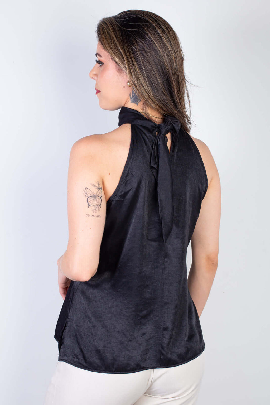 Blusa feminina gola alta decote halter neck 51255 - Enluaze