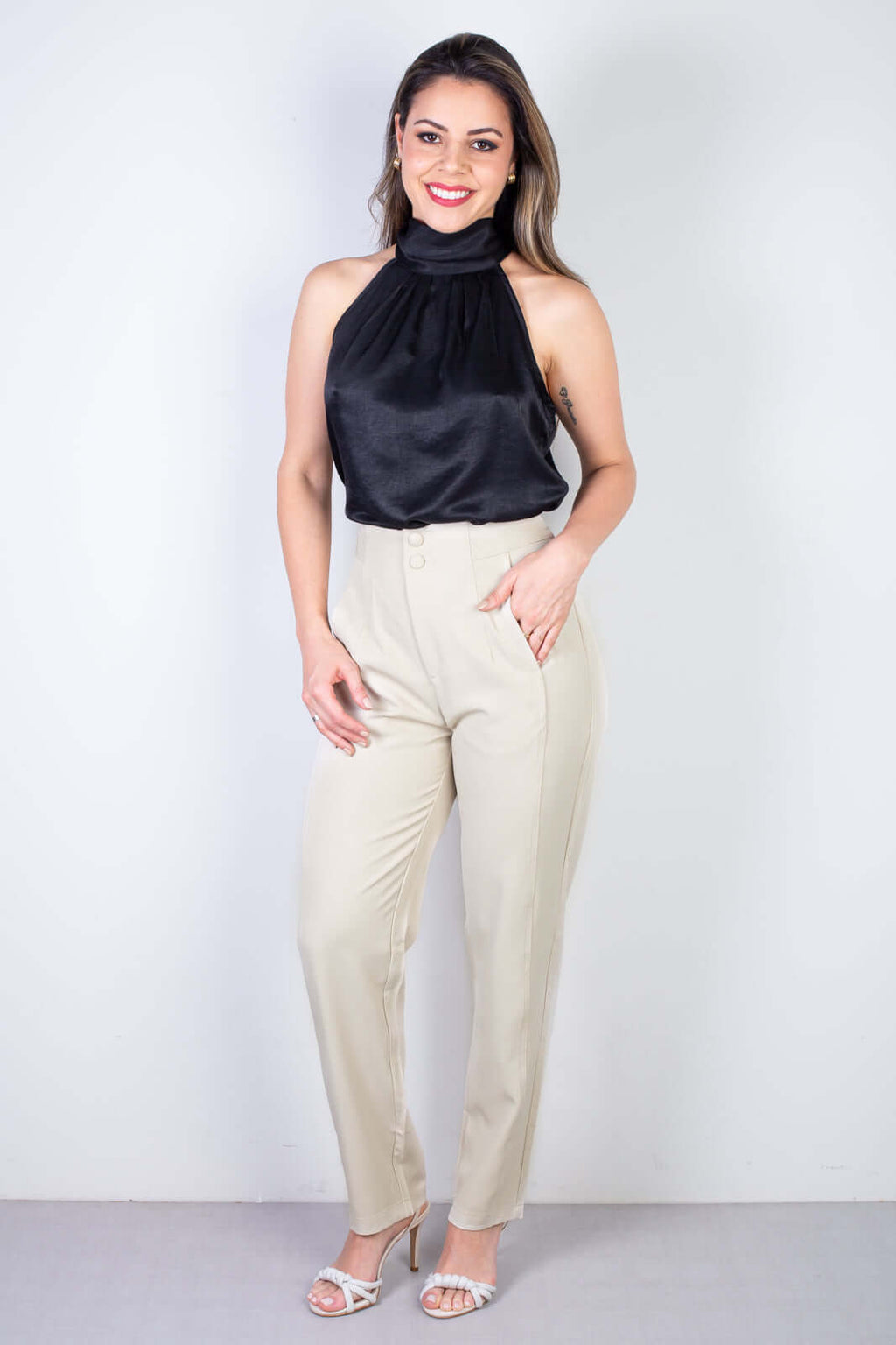 Blusa feminina gola alta decote halter neck 51255 - Enluaze