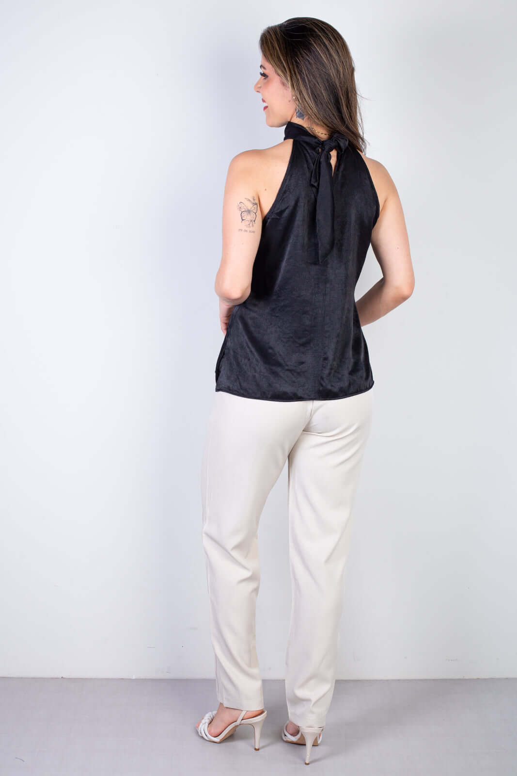 Blusa feminina gola alta decote halter neck 51255 - Enluaze