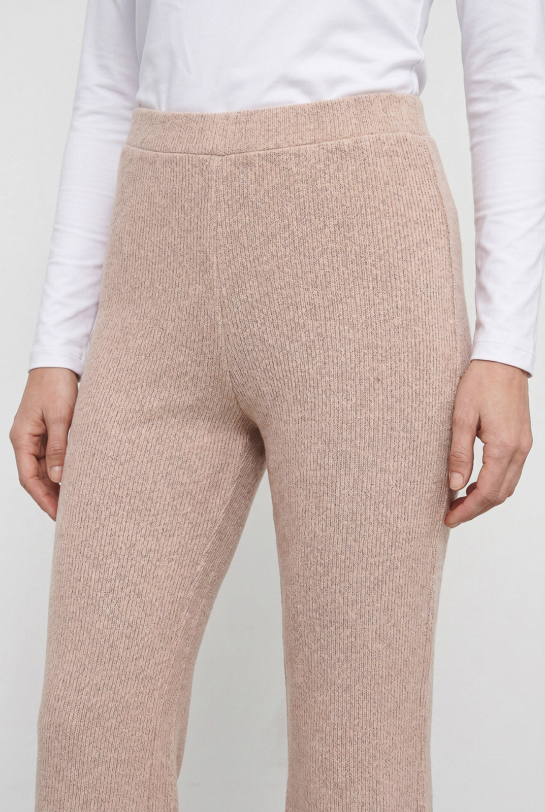 Calça flare feminina de malha 61180