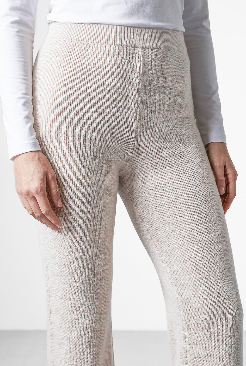 Calça flare feminina de malha 61180