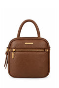 Bolsa baú pequena de couro liso transversal Catarina — Whisky