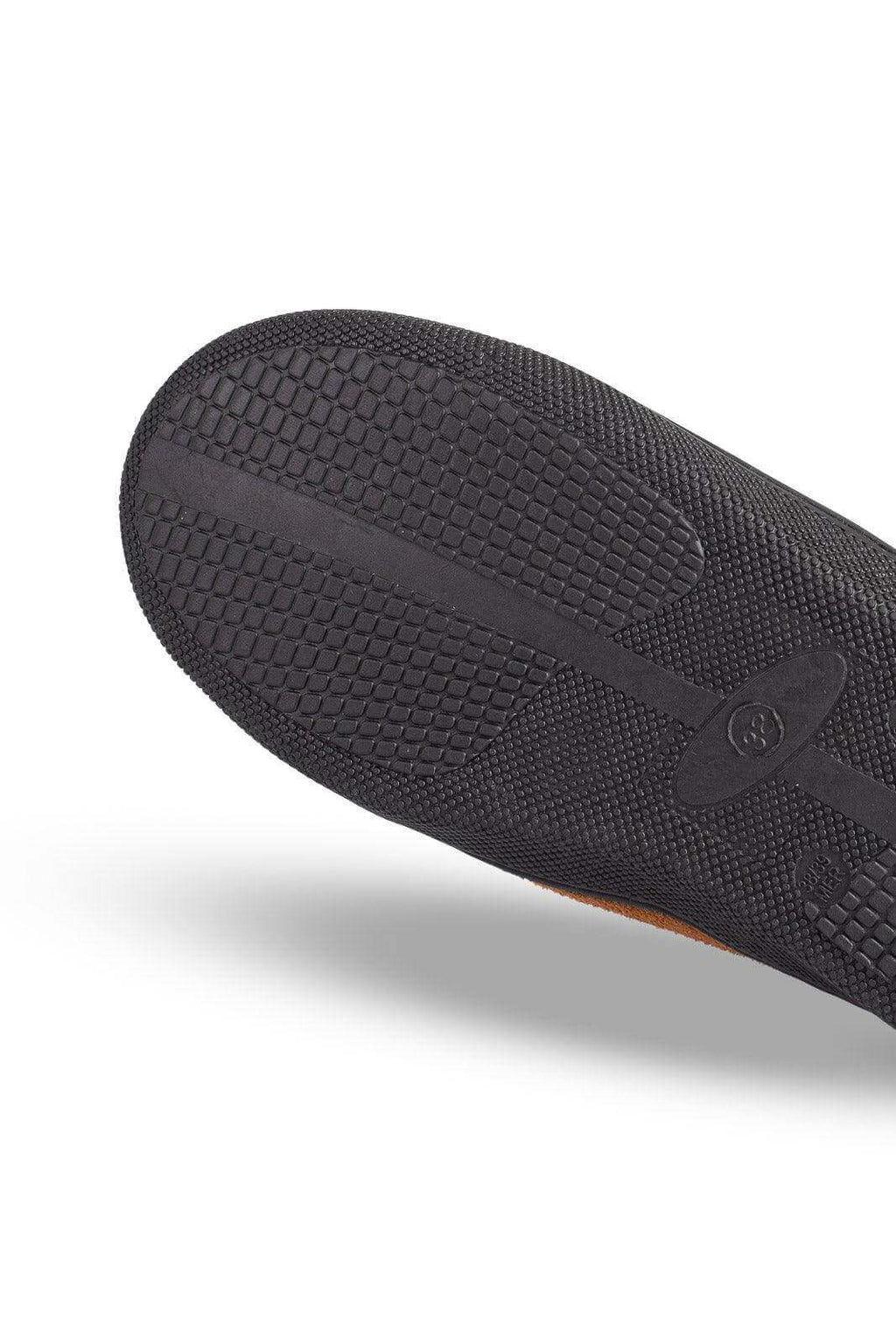 Pantufa unissex forrada em pelo e sola antiderrapante 01 - Enluaze