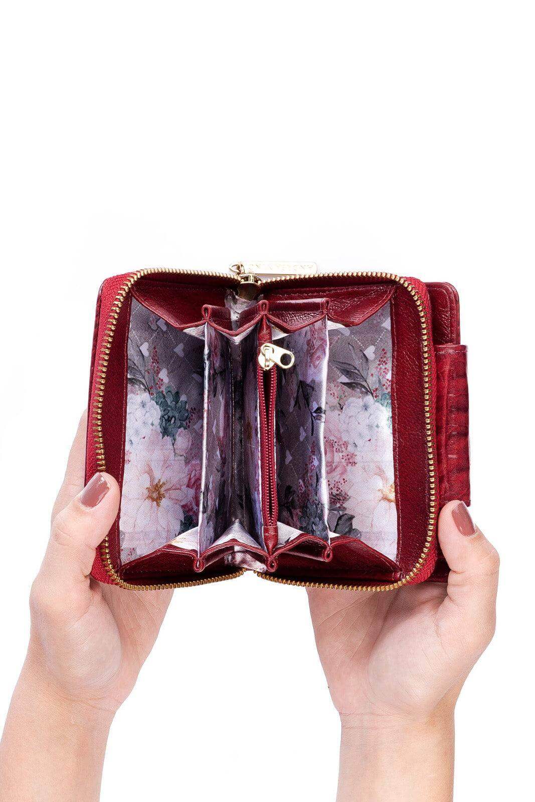 Carteira feminina de couro croco Lolla 10x13cm - Enluaze