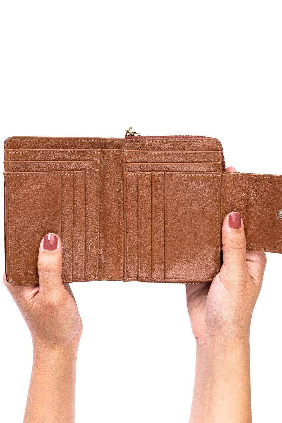 Carteira feminina de couro croco Lolla 10x13cm - Enluaze