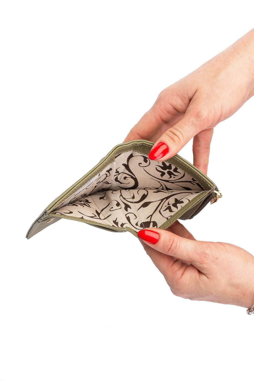 Carteira feminina de couro liso Lilian 11x9,5cm - Enluaze