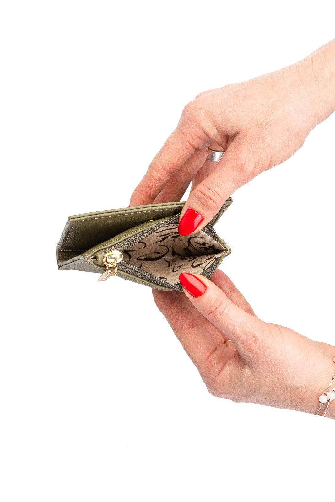 Carteira feminina de couro liso Lilian 11x9,5cm - Enluaze