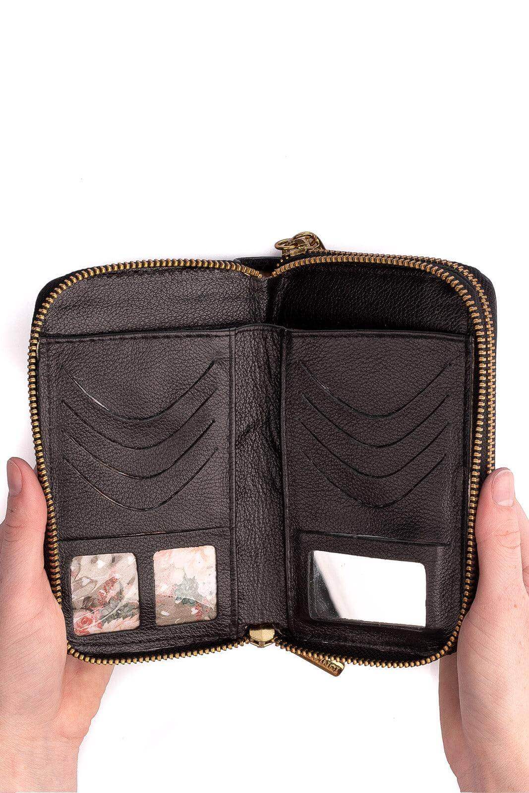 Carteira feminina de couro liso Martina 9,5x15,5cm - Enluaze