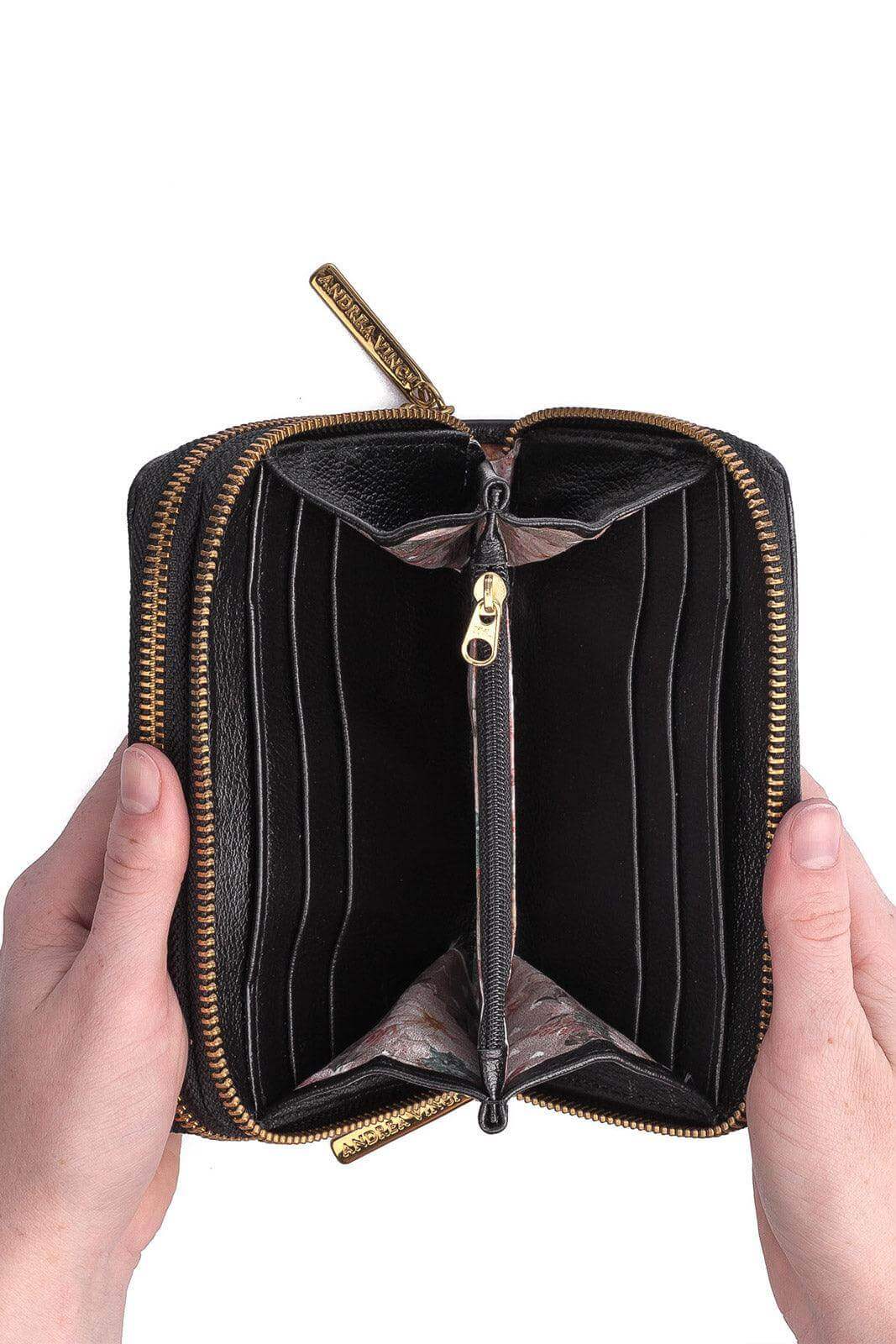 Carteira feminina de couro liso Martina 9,5x15,5cm - Enluaze