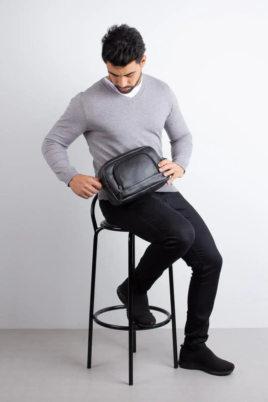 Necessaire grande de couro Manoel 18x28x10cm - Enluaze