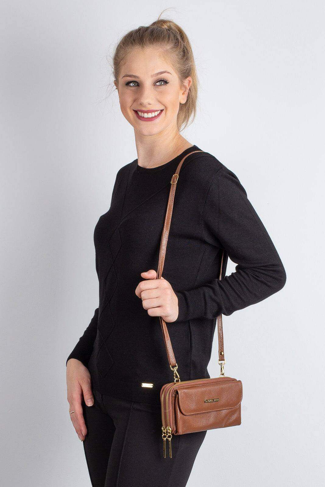 Carteira feminina de couro liso com alça Tania 10,5x19cm - Enluaze