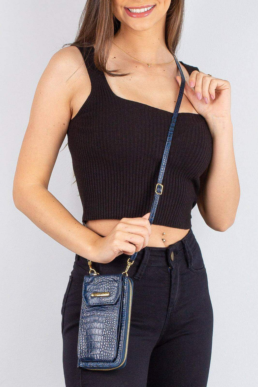 Carteira feminina de couro croco com alça Rafa 19x10,5cm - Enluaze