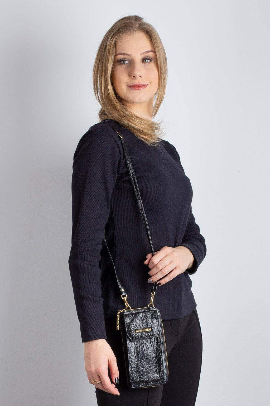 Carteira feminina de couro croco com alça Rafa 19x10,5cm - Enluaze