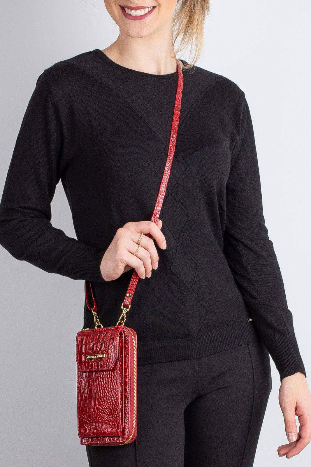 Carteira feminina de couro croco com alça Rafa 19x10,5cm - Enluaze