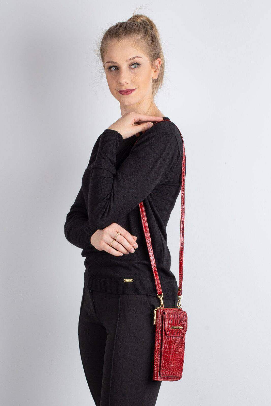 Carteira feminina de couro croco com alça Rafa 19x10,5cm - Enluaze