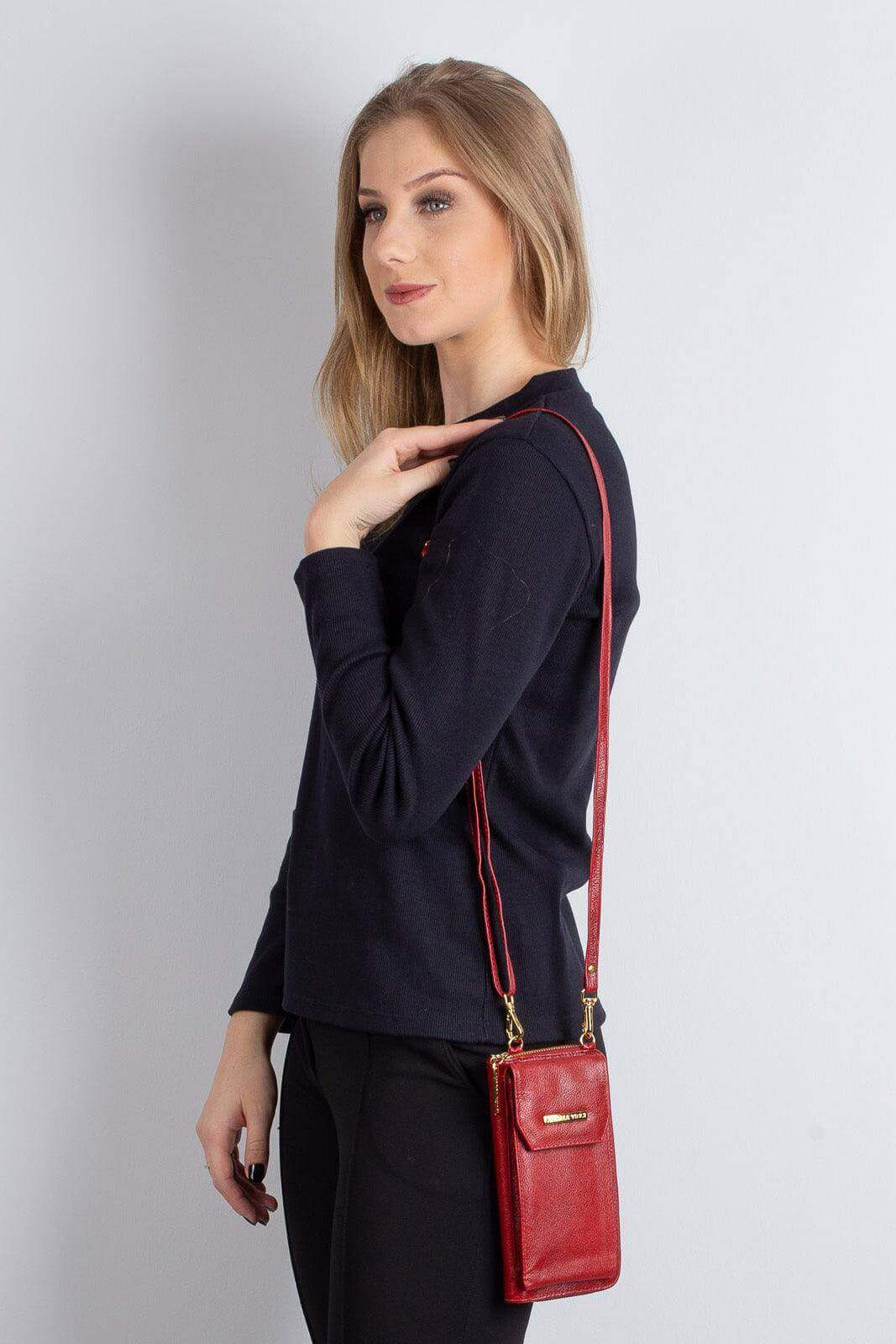 Carteira feminina de couro liso com alça Rafa 19x10,5cm - Enluaze