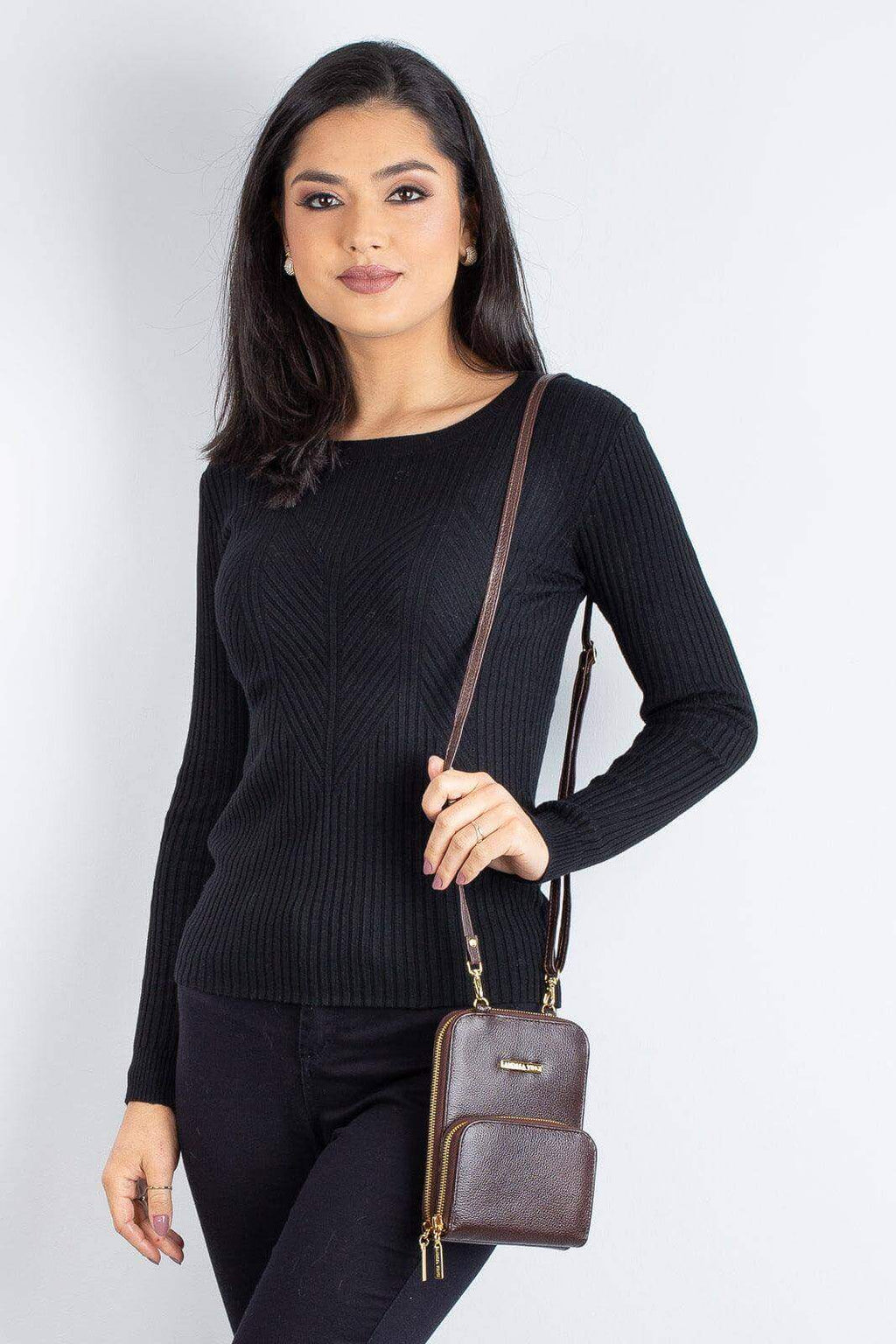 Carteira com alça de couro liso Ingrid 18,5x13,5cm - Enluaze