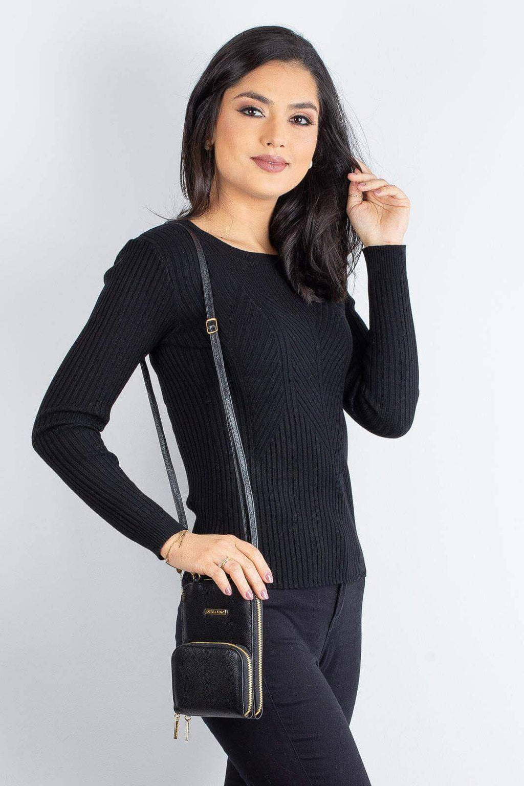 Carteira com alça de couro liso Ingrid 18,5x13,5cm - Enluaze