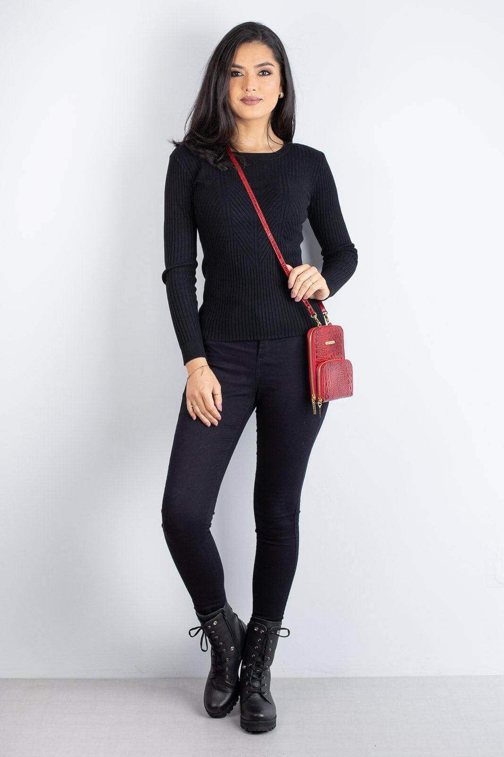 Carteira com alça de couro croco Ingrid 18,5x13,5cm - Enluaze