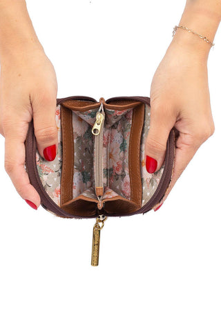 Mini carteira feminina de couro estampado Ayla 9x11cm - Enluaze - Bolsas e Mochilas em Couro Legítimo - Andrea Vinci