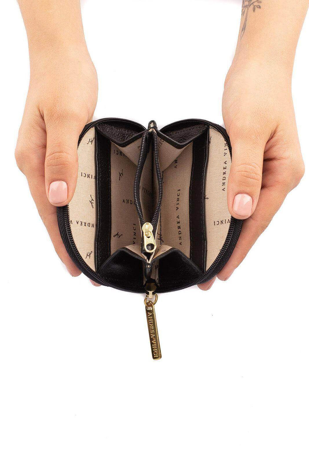 Mini carteira feminina de couro croco Ayla 9x11cm - Enluaze