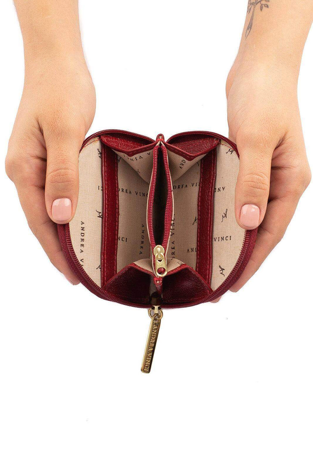 Mini carteira feminina de couro croco Ayla 9x11cm - Enluaze