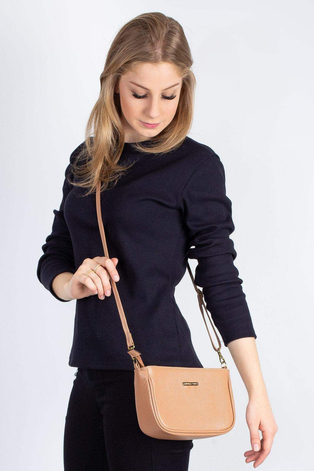 Bolsa tiracolo pequena de couro liso Iria - Enluaze