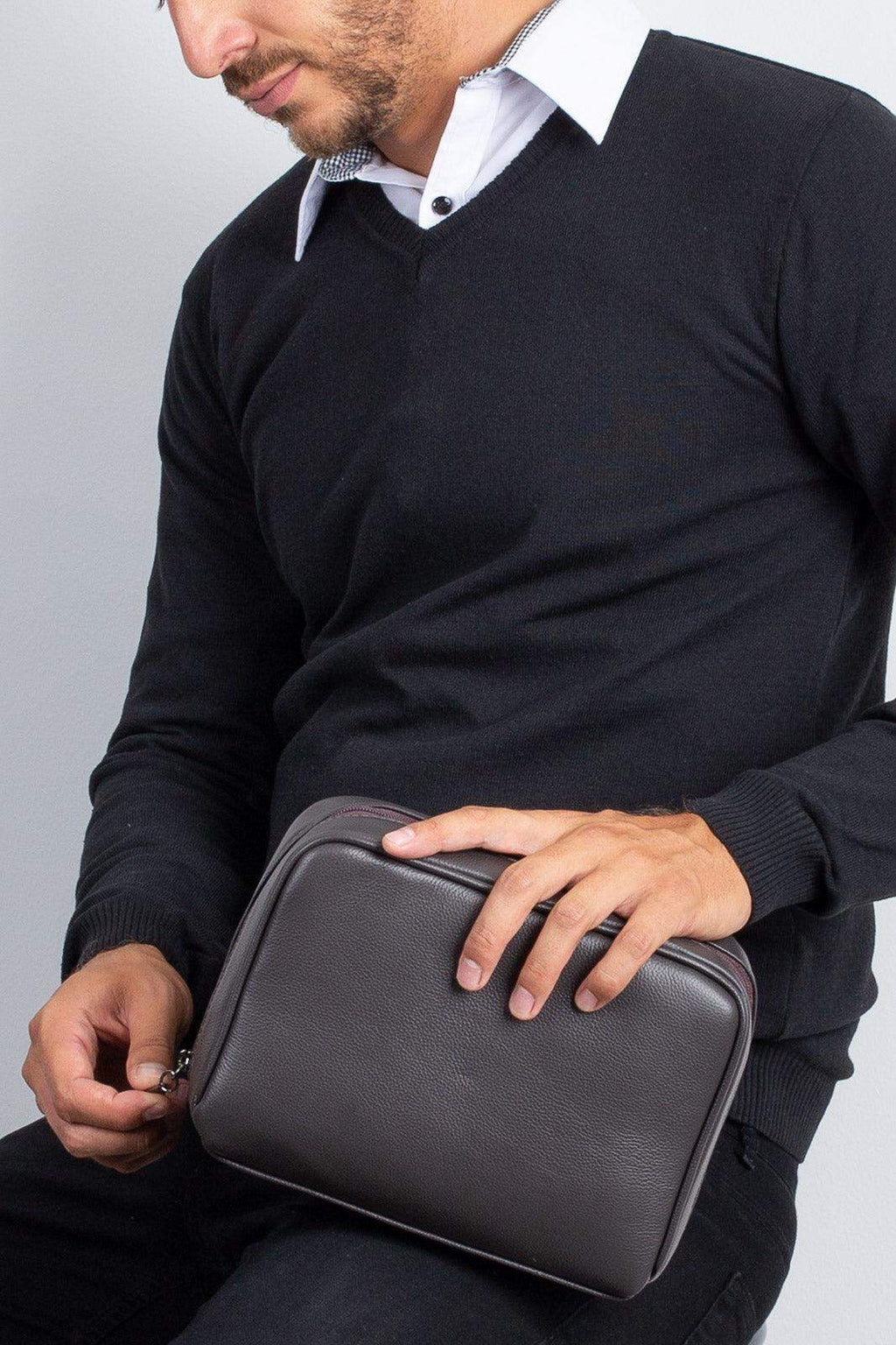 Necessaire porta Bíblia em couro 19,5x25x9cm - Enluaze