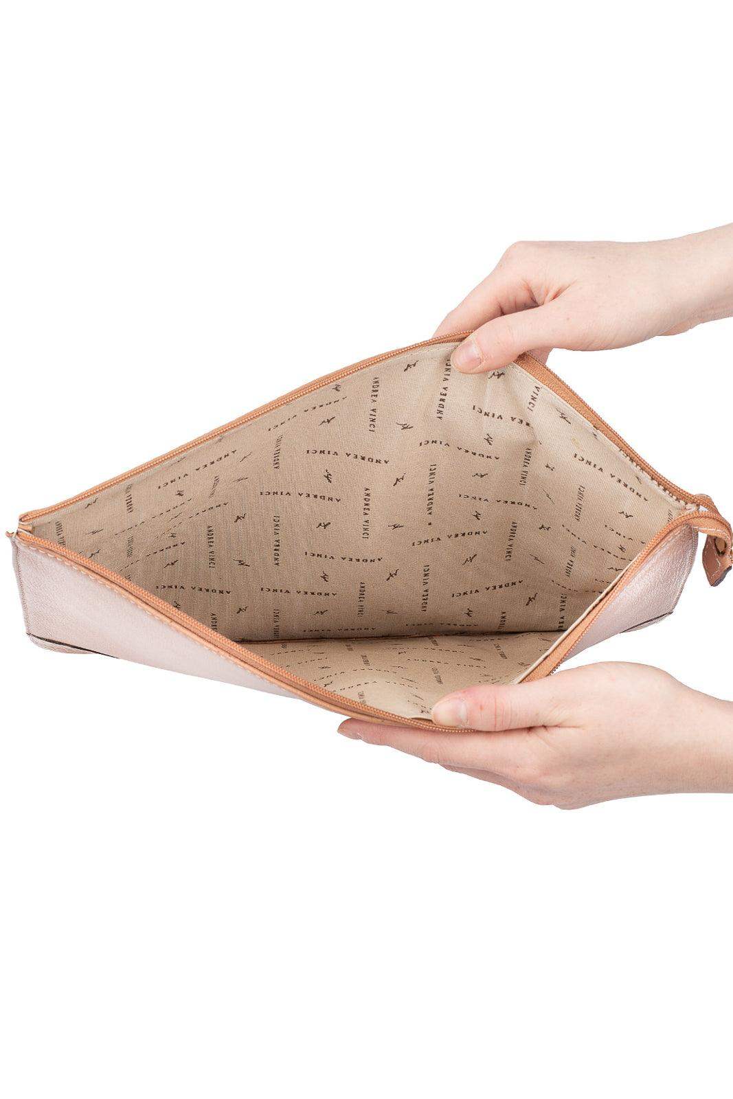 Pasta envelope de couro liso Bruna - Enluaze