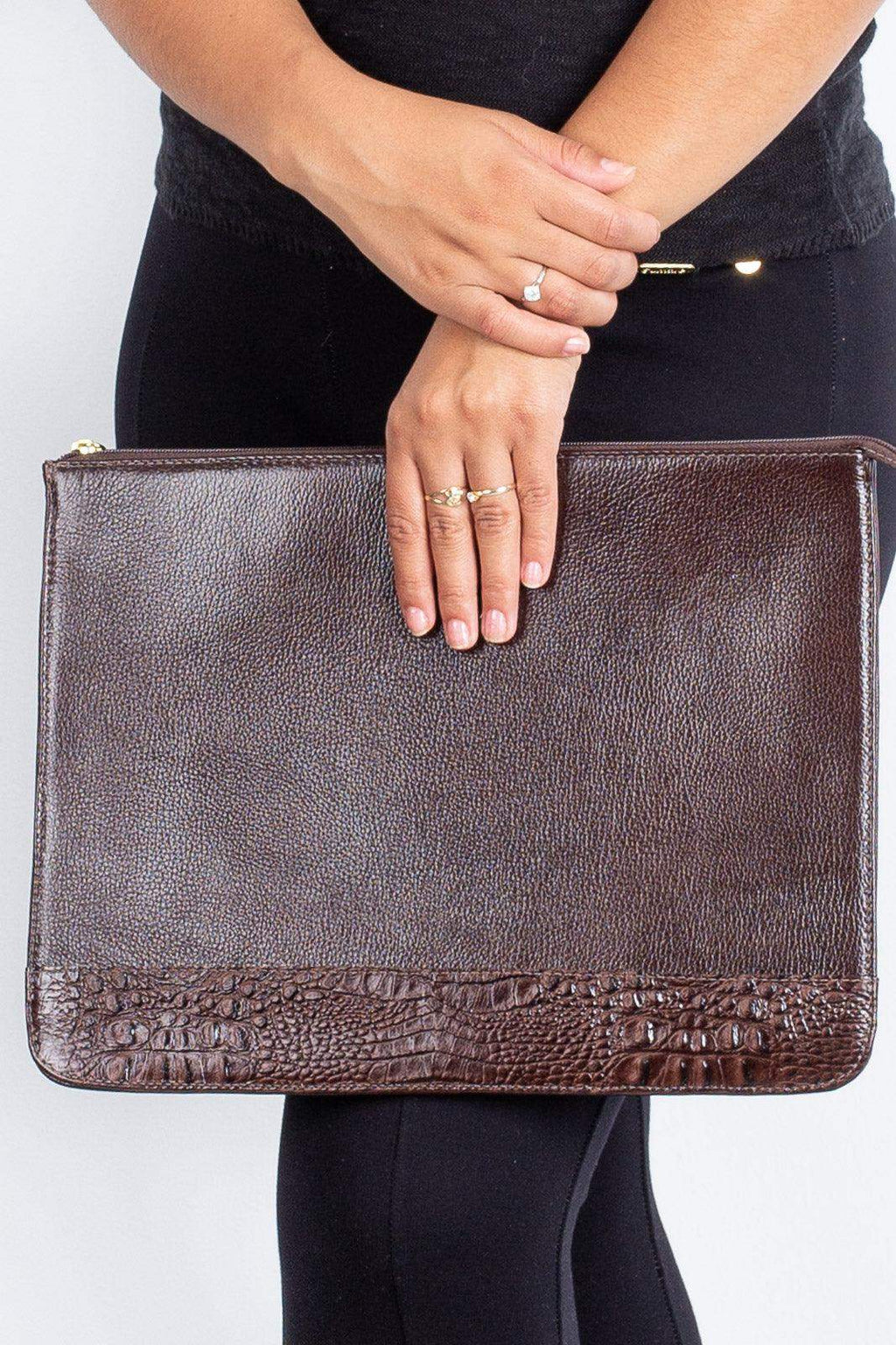 Pasta envelope de couro liso Bruna - Enluaze