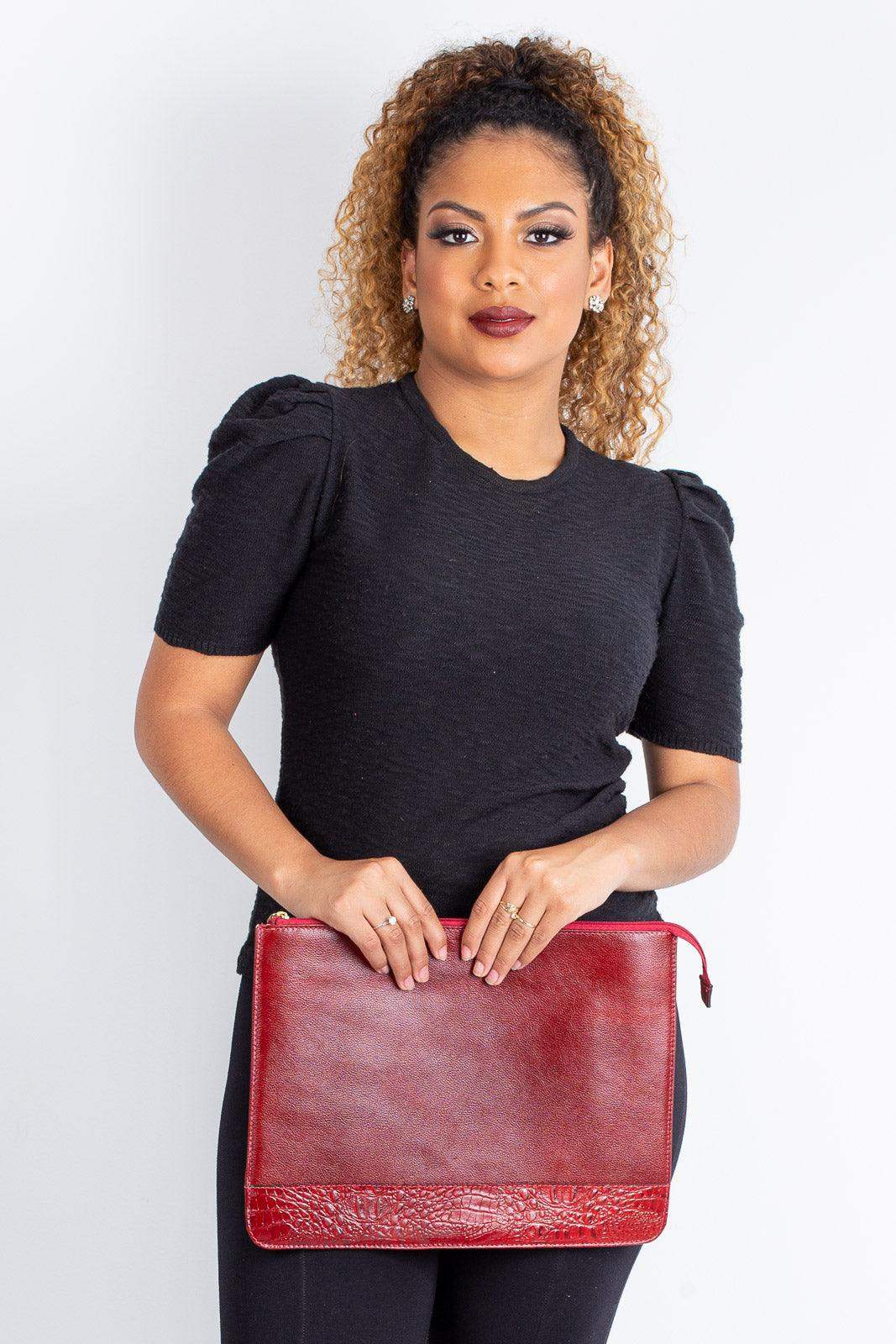 Pasta envelope de couro liso Bruna - Enluaze