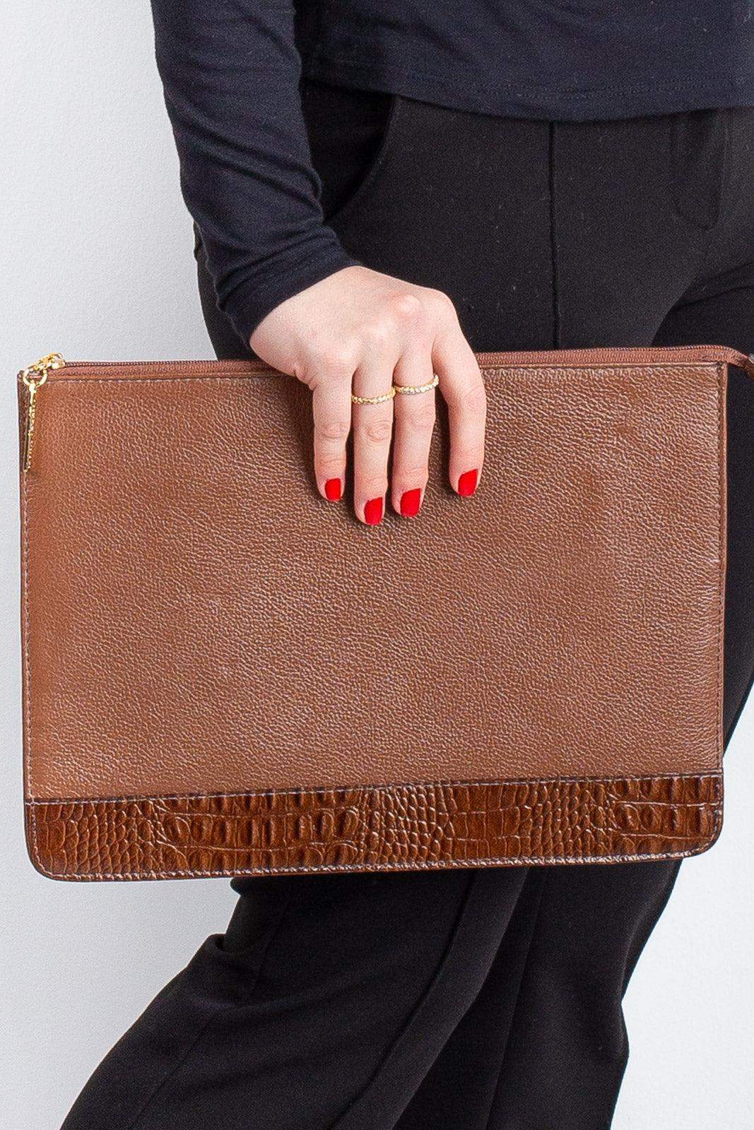 Pasta envelope para notebook couro liso Eduarda - Enluaze