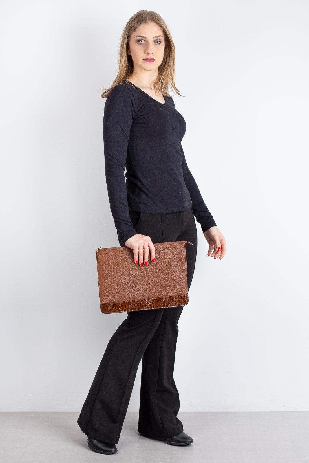 Pasta envelope para notebook couro liso Eduarda - Enluaze