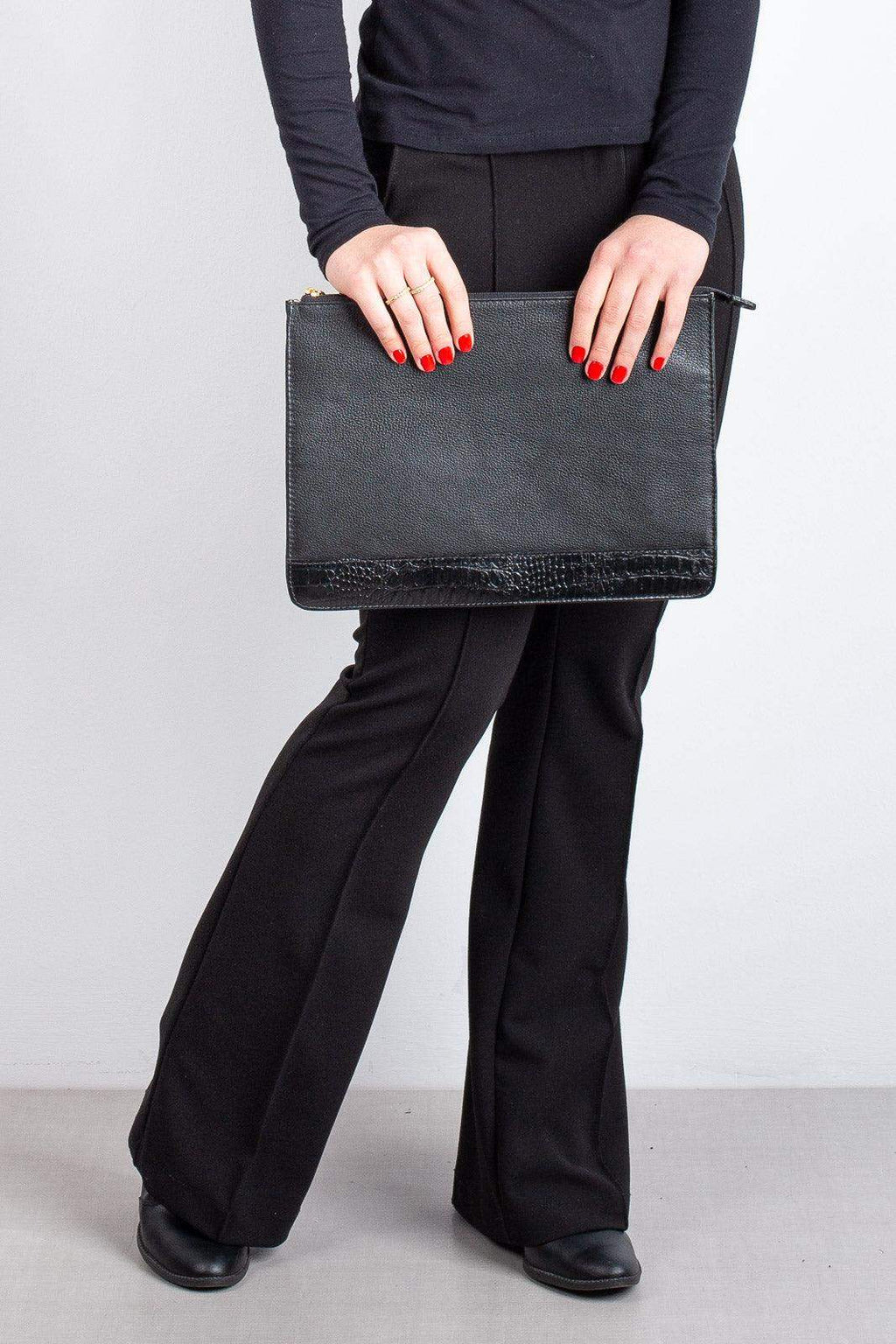 Pasta envelope para notebook couro liso Eduarda - Enluaze