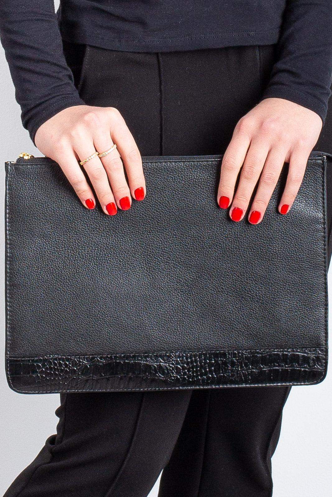 Pasta envelope para notebook couro liso Eduarda - Enluaze