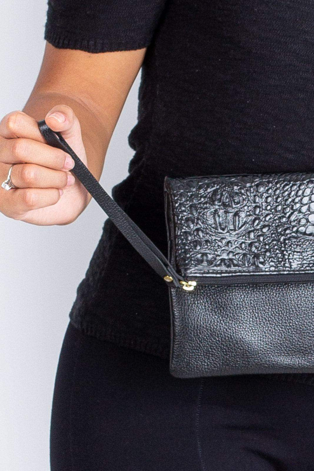Clutch de couro croco Nikki - Enluaze