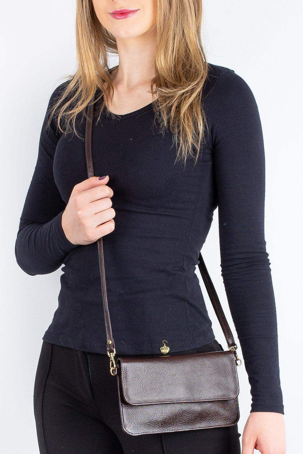 Clutch mini bolsa de couro liso Nicole - Enluaze