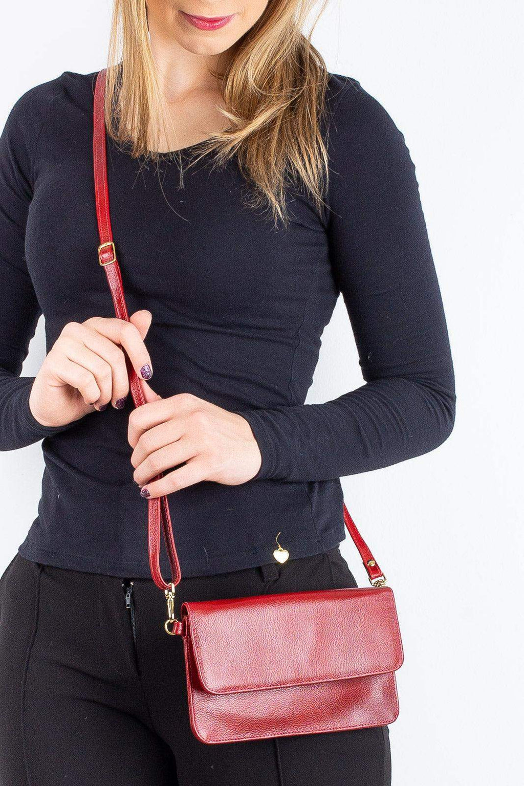 Clutch mini bolsa de couro liso Nicole - Enluaze