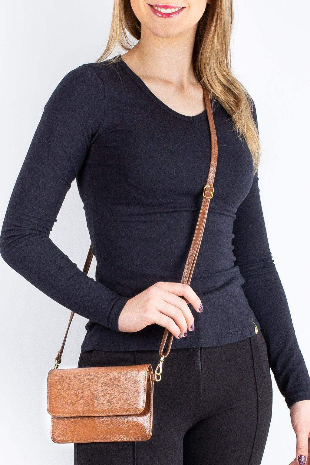 Clutch mini bolsa de couro liso Nicole - Enluaze