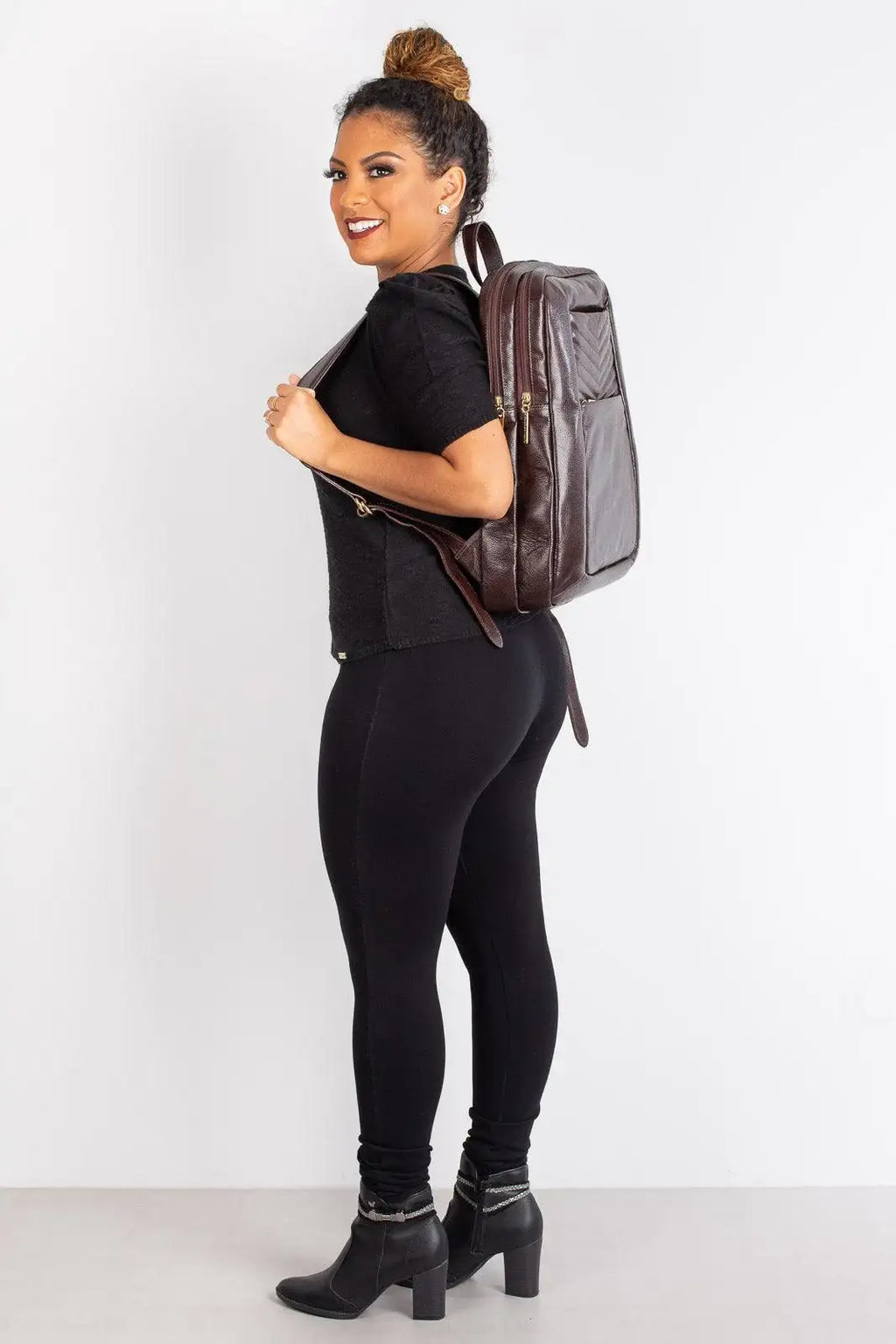 Mochila de couro grande liso slim Patricia - Enluaze