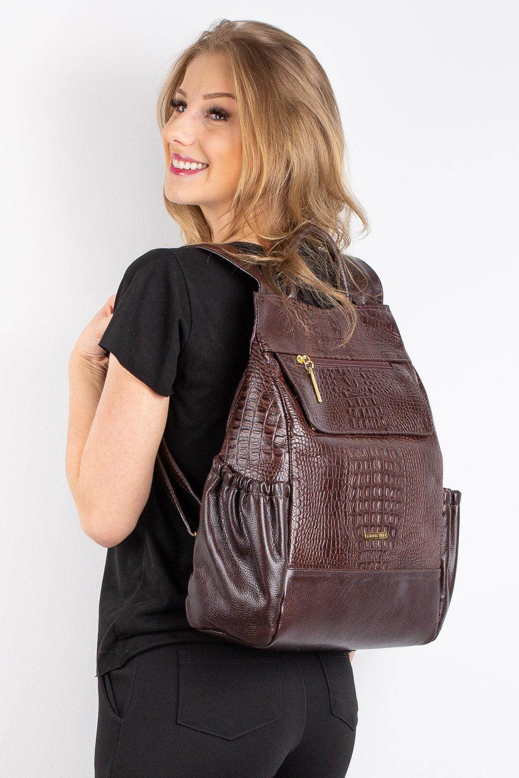 Mochila antifurto de couro croco Suelen - Enluaze