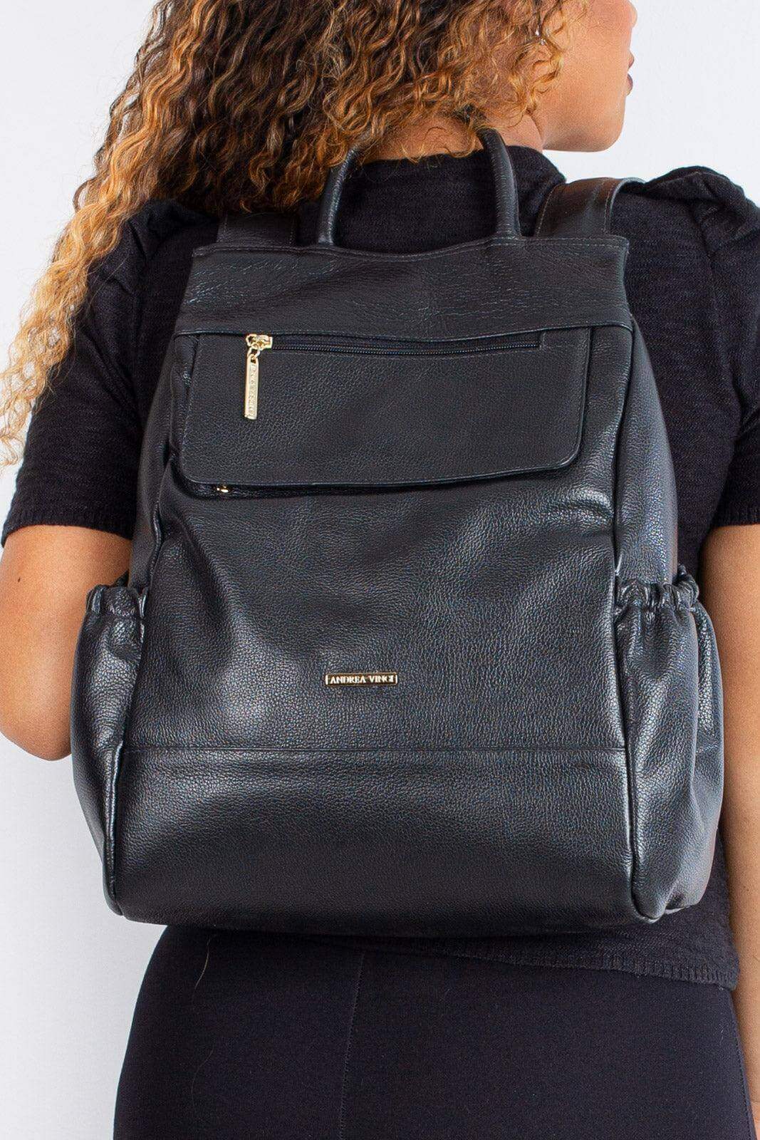 Mochila antifurto de couro liso Suelen - Enluaze