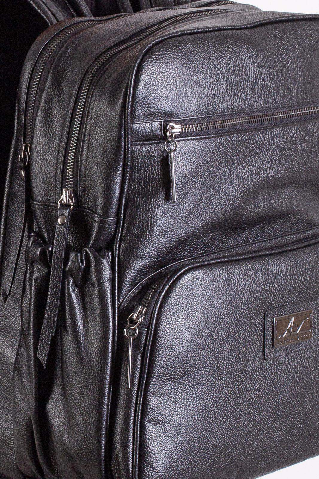 Mochila grande de couro liso metais grafite Zooey - Enluaze