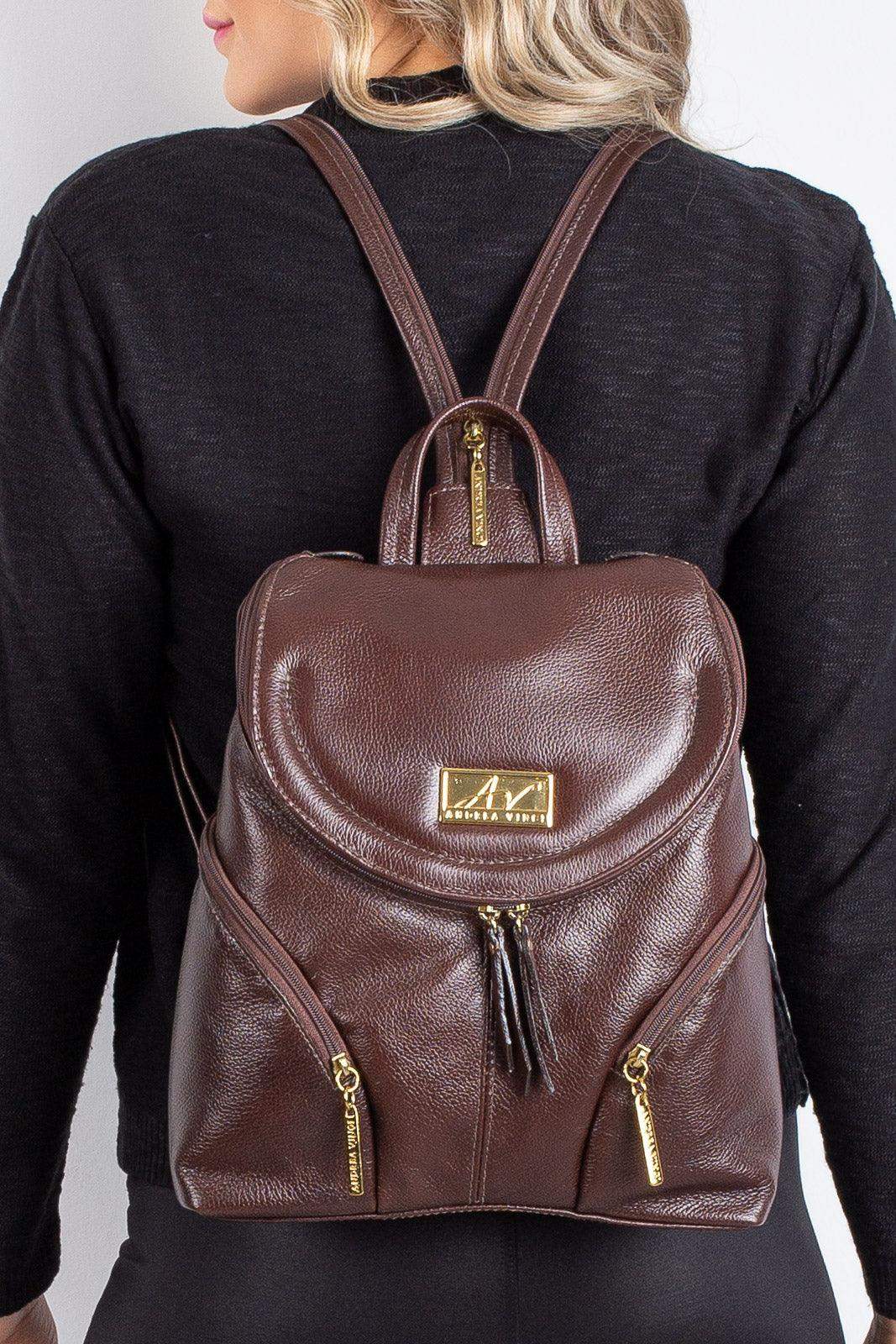 Mochila pequena de couro liso Cecília - Enluaze